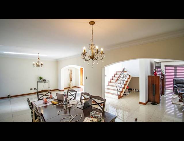 4 BEDROOM HOUSE FOR SALE IN MIDLANDS ESTATE